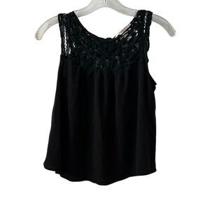 Forever‎ 21 Women's Black Lace Sleeveless Blouse Size M Casual Top